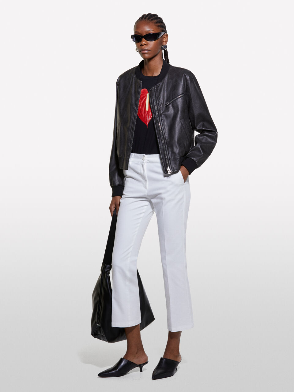 TROUSERS &Gamma;&upsilon;&nu;&alpha;&iota;&kappa;&epsilon;ί&alpha; image number null