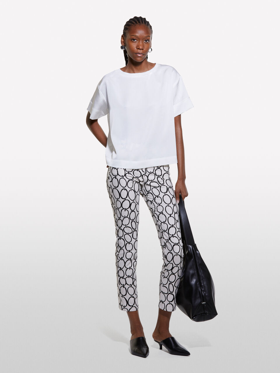 BLOUSE &Gamma;&upsilon;&nu;&alpha;&iota;&kappa;&epsilon;ί&alpha; image number null