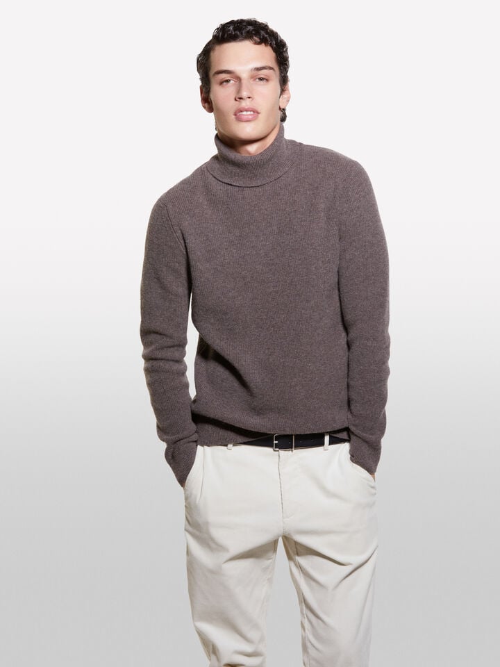 TURTLE NECK SWEATER &Alpha;&nu;&delta;&rho;&iota;&kappa;ά