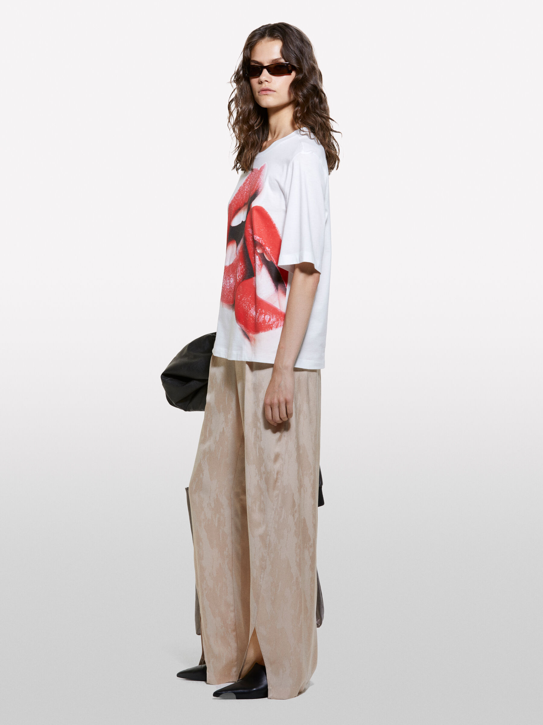 T-SHIRT &Gamma;&upsilon;&nu;&alpha;&iota;&kappa;&epsilon;ί&alpha; image number null