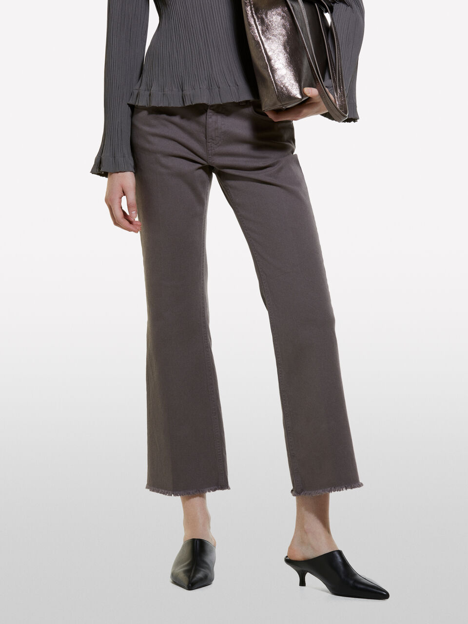 TROUSERS &Gamma;&upsilon;&nu;&alpha;&iota;&kappa;&epsilon;ί&alpha; image number null