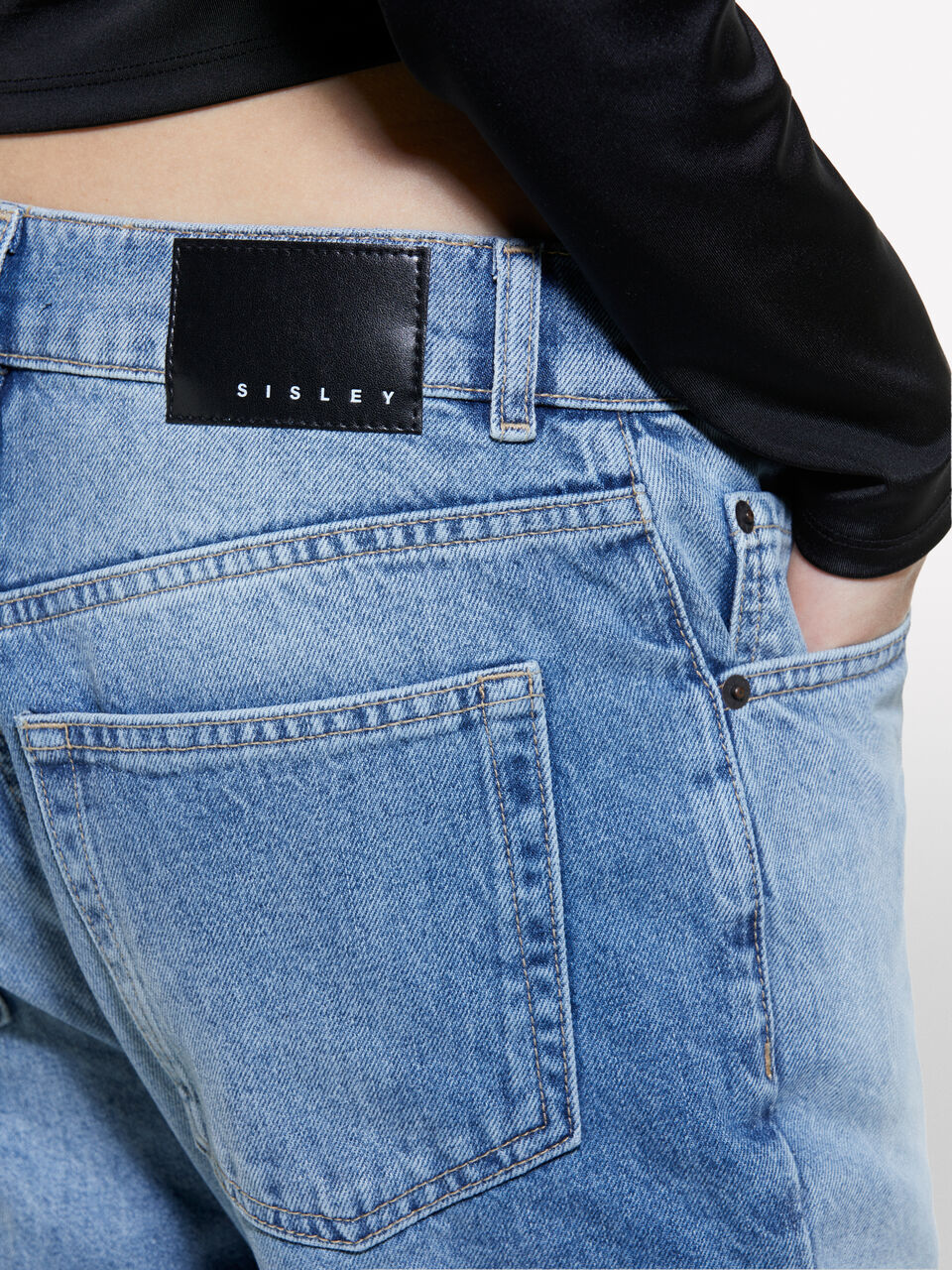 TROUSERS &Gamma;&upsilon;&nu;&alpha;&iota;&kappa;&epsilon;ί&alpha; image number null